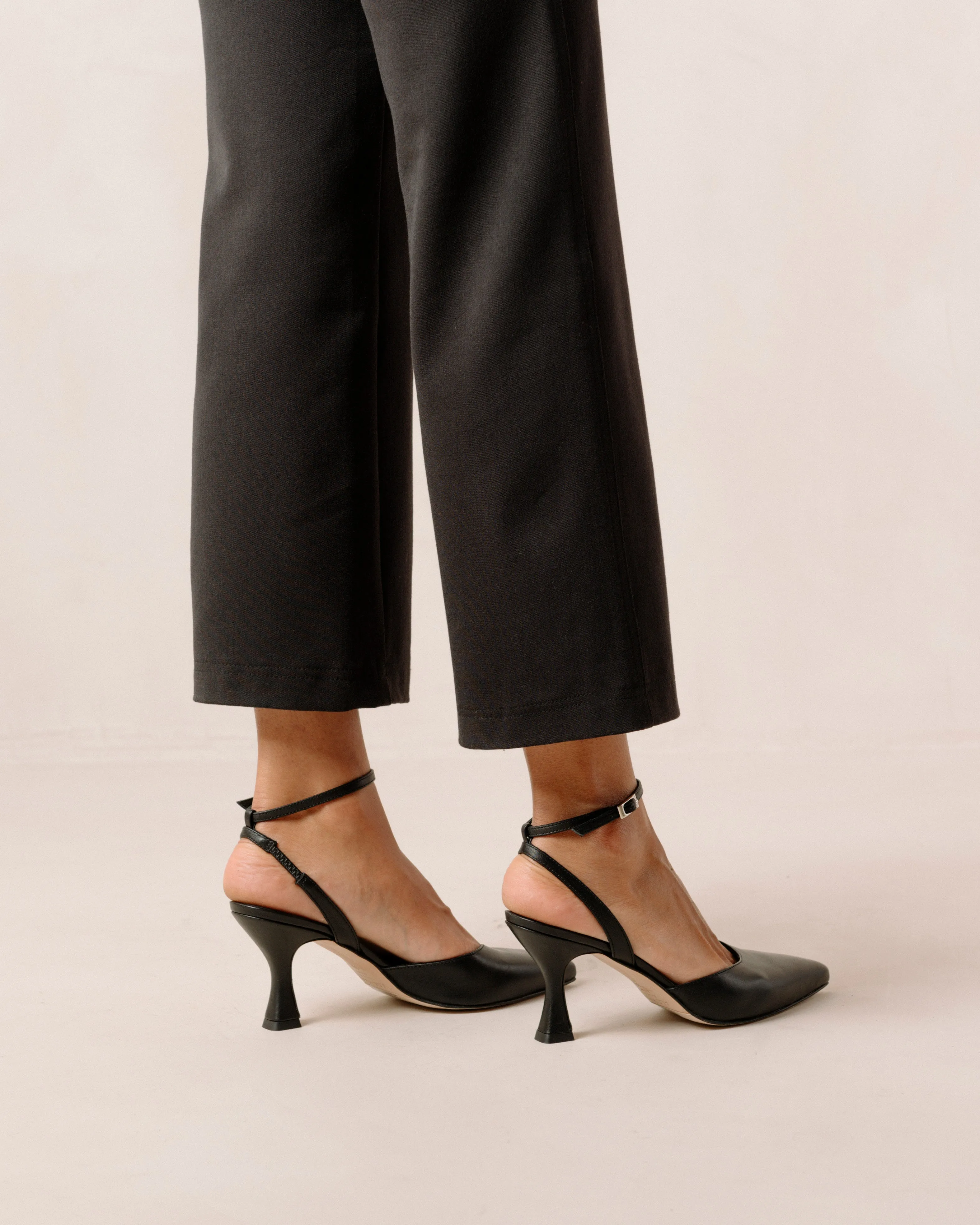 Cinderella Black Leather Pumps