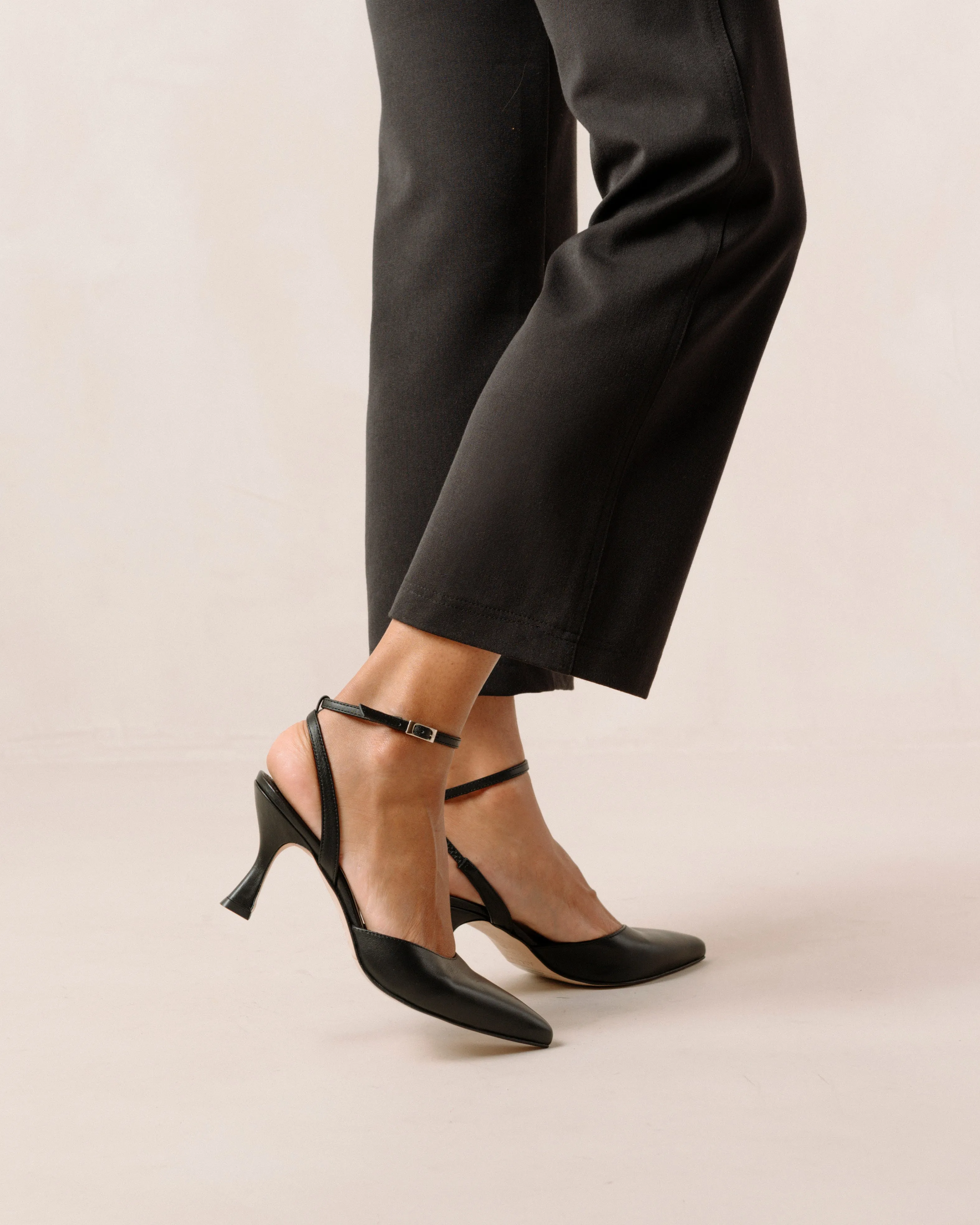 Cinderella Black Leather Pumps