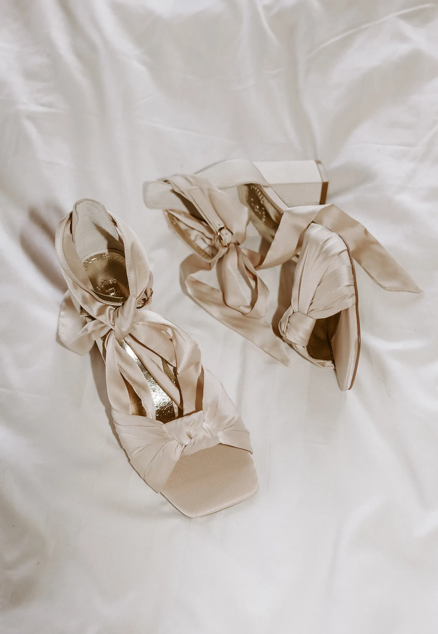 HONEY - LIGHT BEIGE SATIN BOW WEDDING SANDALS