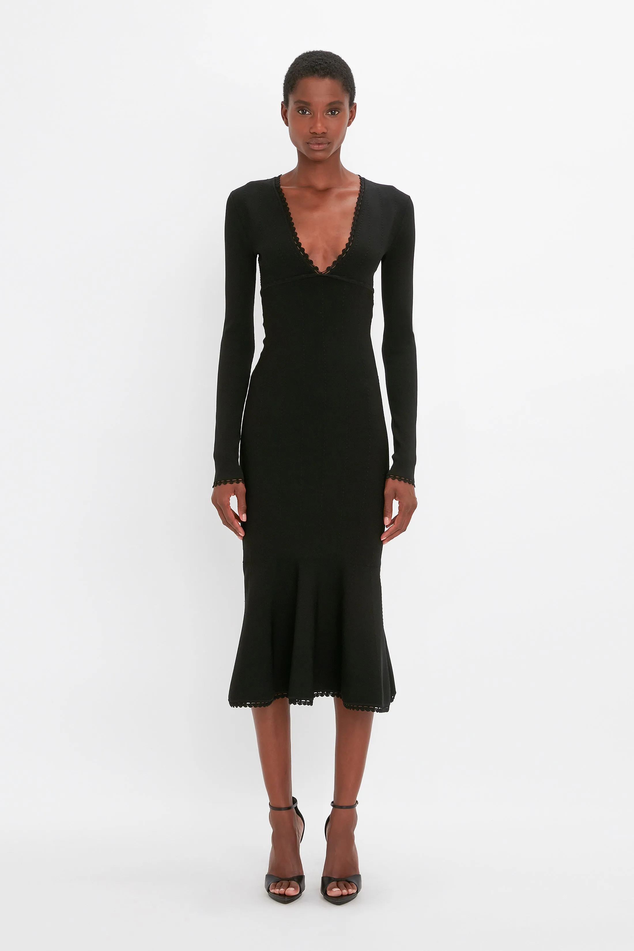 VB Body Long Sleeve V Neck Dress In Black